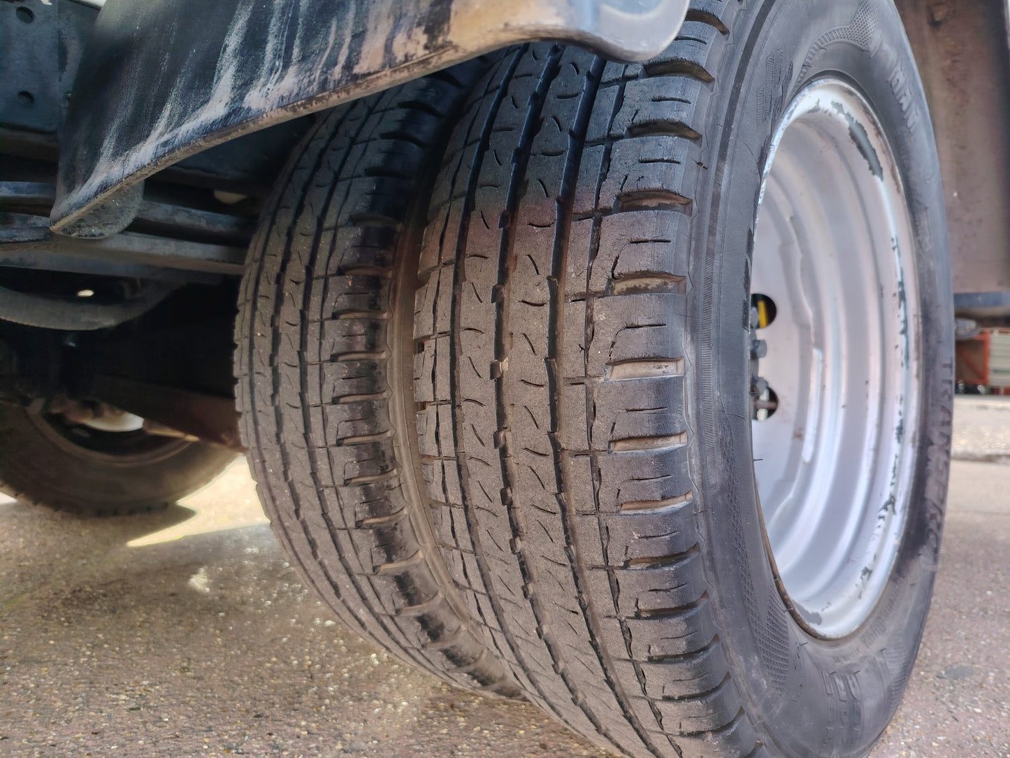 Camion Nissan cabstar nt 300 euro 6 diesel benne basculante cabreta