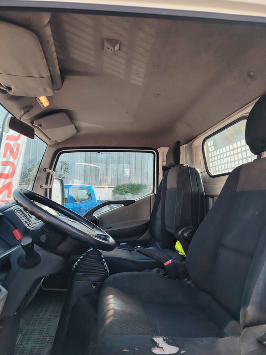 Camion Nissan cabstar nt 300 euro 6 diesel benne basculante cabreta